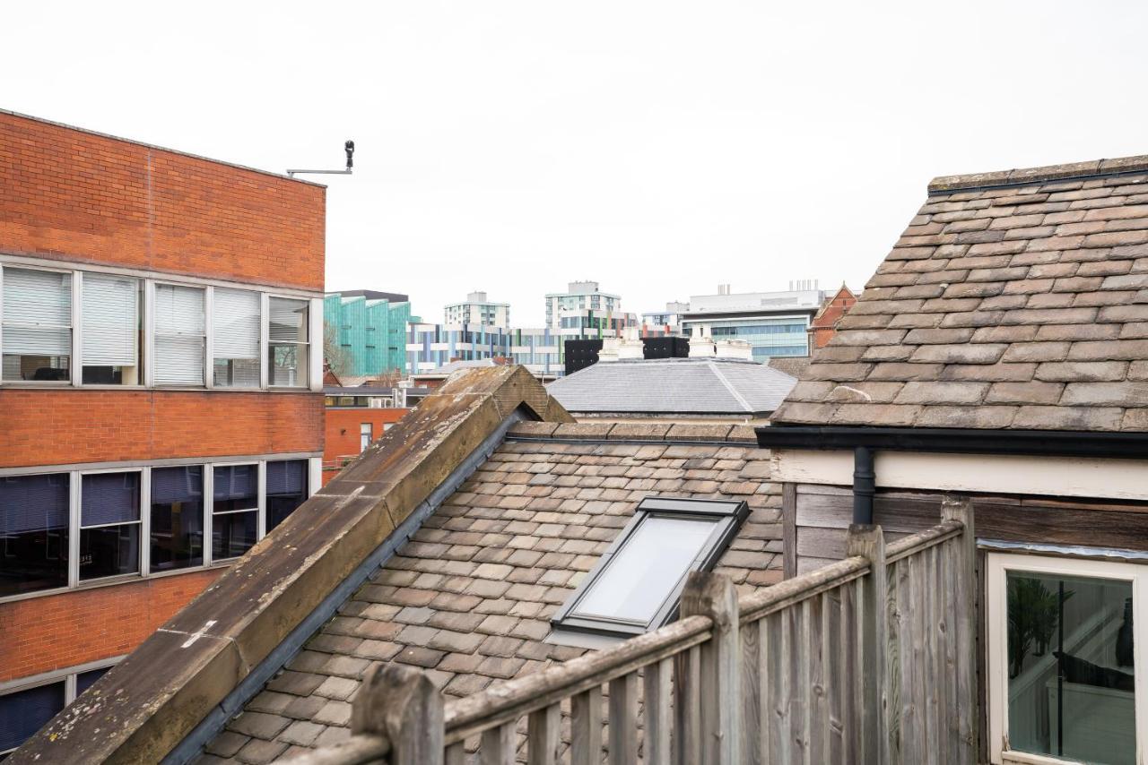 The Amazing Triplex - City Centre - Free Parking Sheffield Exterior foto